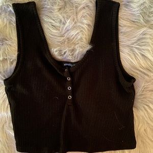 black crop tank top